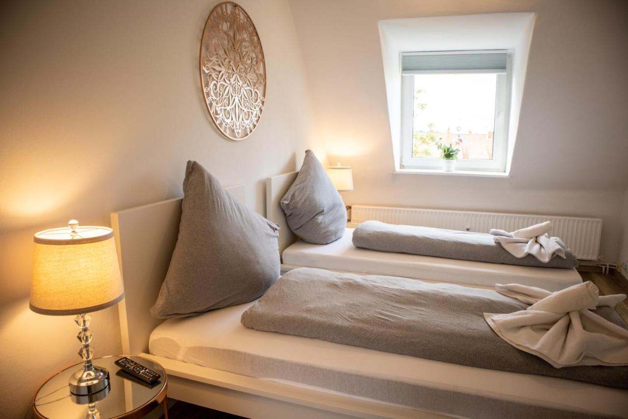 Wohnung Fuer 4 Gaeste In Laatzen Messe- Und Citynah Hanovre Extérieur photo